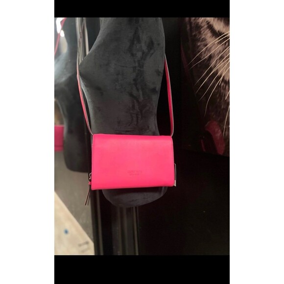 NWT-Simply Vera Wang Florida Hot Pink Crossbody - Picture 3 of 11